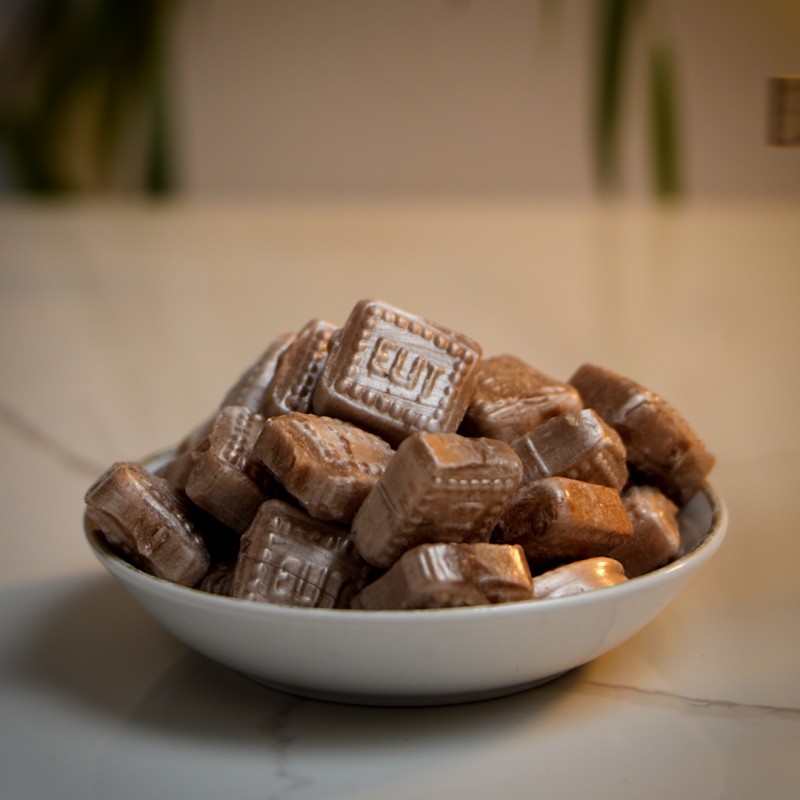 akide şekeri sütlü